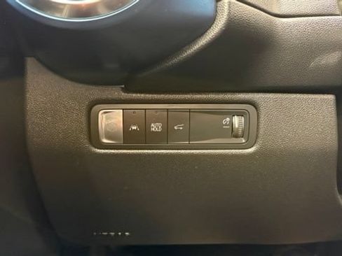Used 2024 Chevrolet Equinox EV LT AWD/4WD image 32