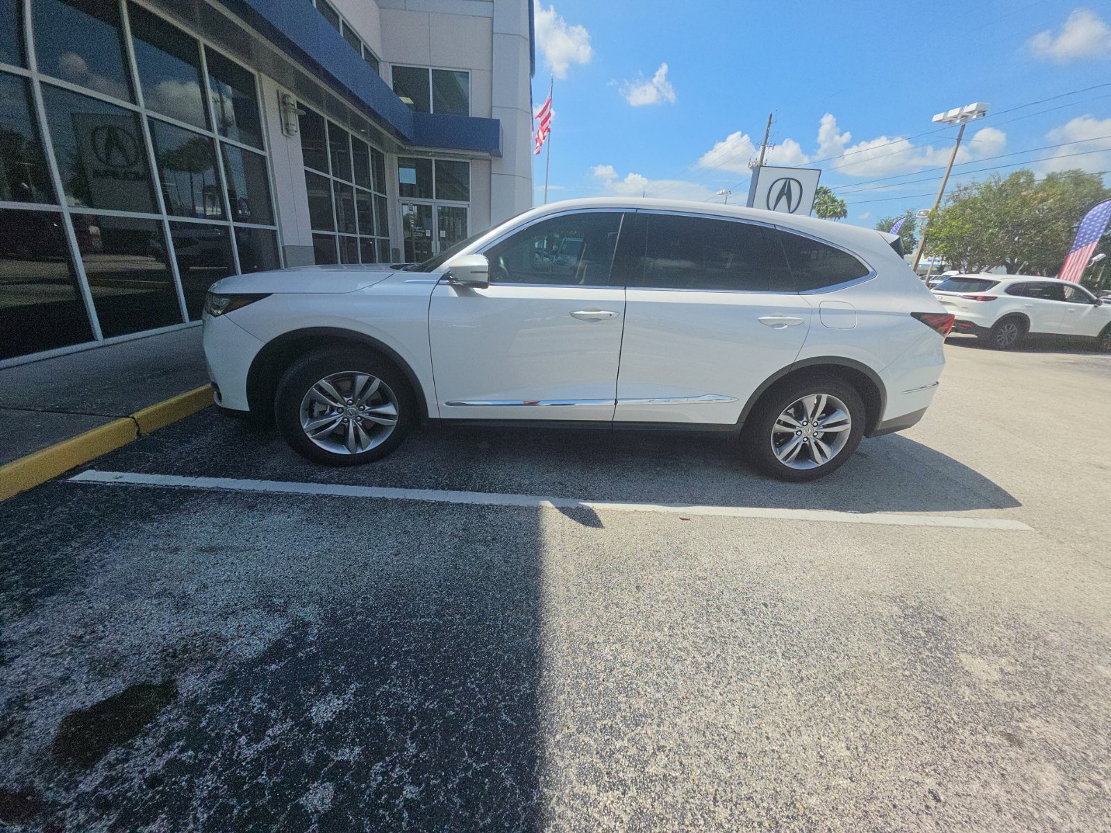 Used 2025 Acura MDX FWD image 5
