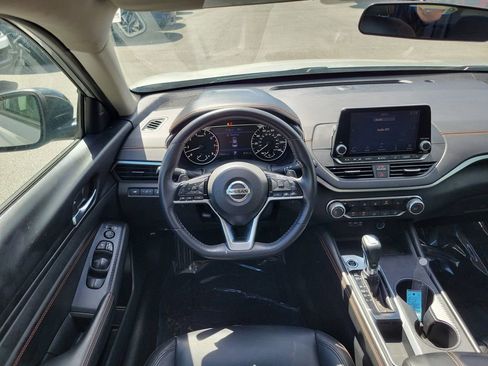 Used 2019 Nissan Altima 2.5 SR w/ SR Premium Package FWD image 24