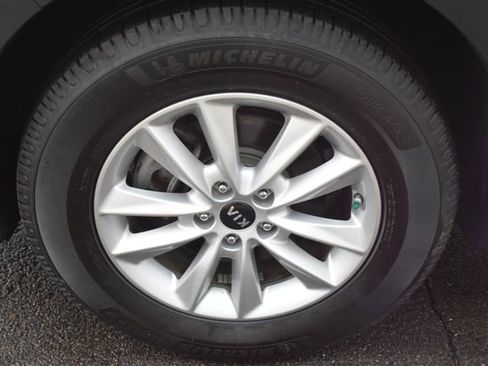 Used 2020 Kia Sorento LX w/ LX I4 Convenience Package image 44