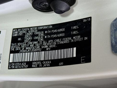 Used 2018 Toyota 4Runner Limited AWD/4WD image 34
