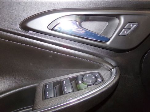 Used 2022 Chevrolet Malibu LT w/ Leather Package image 14