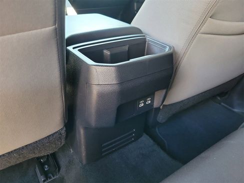 Used 2025 Toyota Tacoma TRD Sport image 11