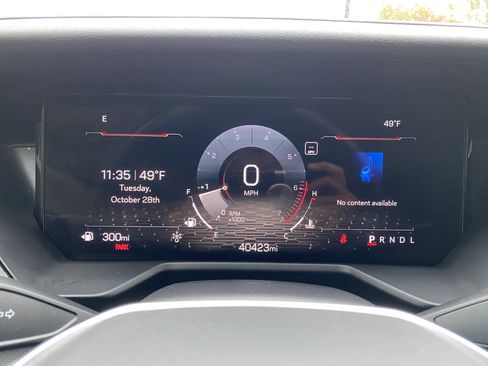 Used 2024 GMC Acadia Elevation image 22