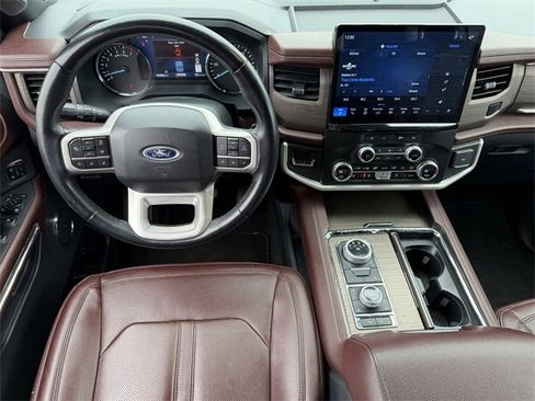 Used 2024 Ford Expedition Max Limited image 13