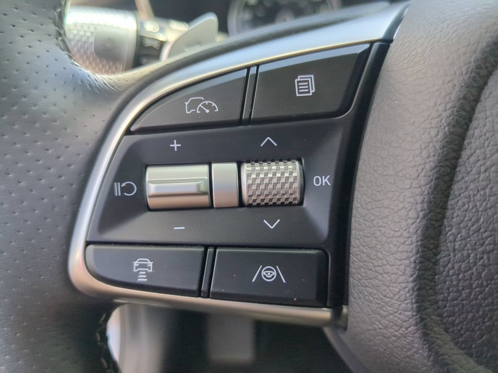 Used 2026 Genesis G70 2.5T RWD image 27