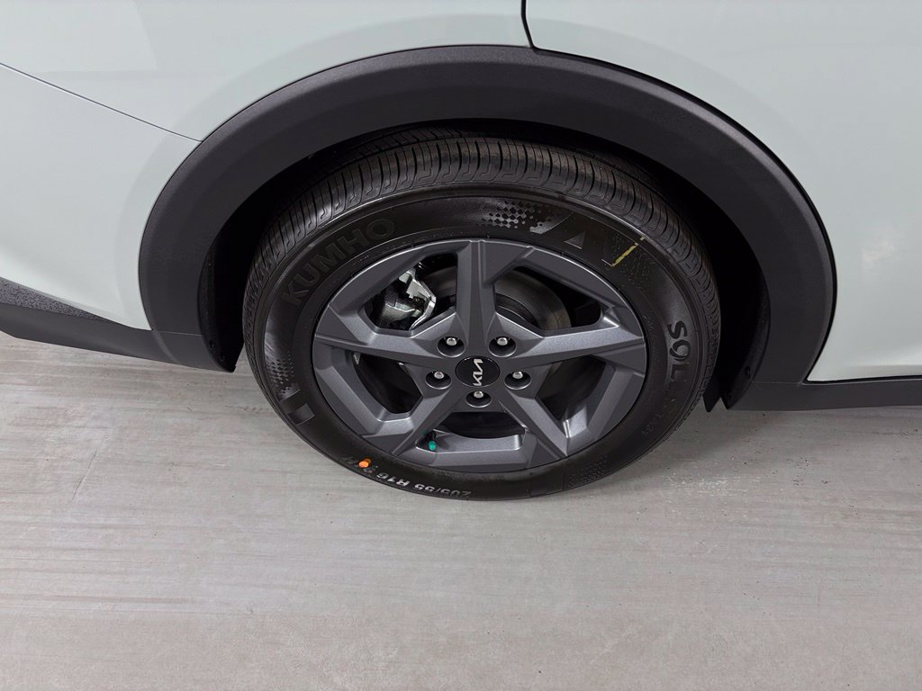 New 2026 Kia K4 FWD image 11
