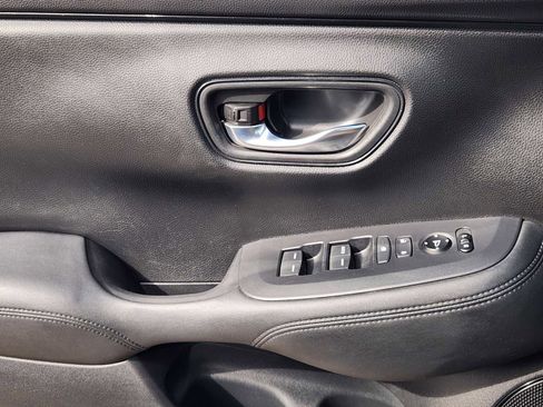 Certified 2023 Honda HR-V LX image 23