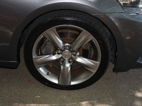 Used 2014 Lexus IS 350 w/ Navigation Package RWD image 22