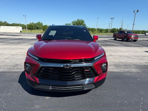 Used 2023 Chevrolet Blazer RS w/ Driver Confidence II Package image 4