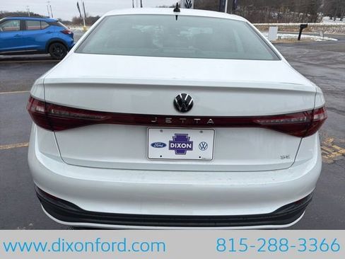 New 2026 Volkswagen Jetta SE FWD image 6