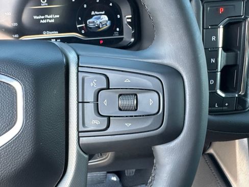 Used 2023 GMC Yukon XL Denali image 28