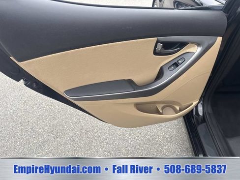 Used 2012 Hyundai Elantra Limited FWD image 14