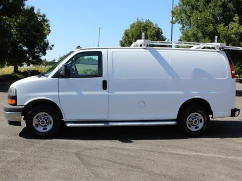 Used 2020 GMC Savana 2500 w/ Driver Convenience Package RWD image 7