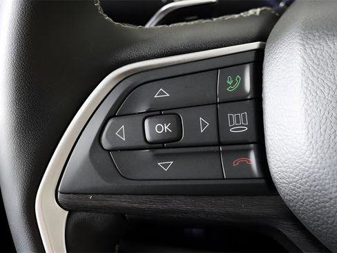 Used 2022 Jeep Grand Cherokee Limited 4xe image 26