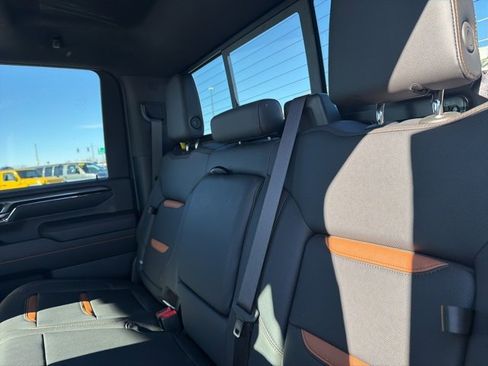 Certified 2024 GMC Sierra 2500 AT4 w/ AT4 Premium Plus Package image 17
