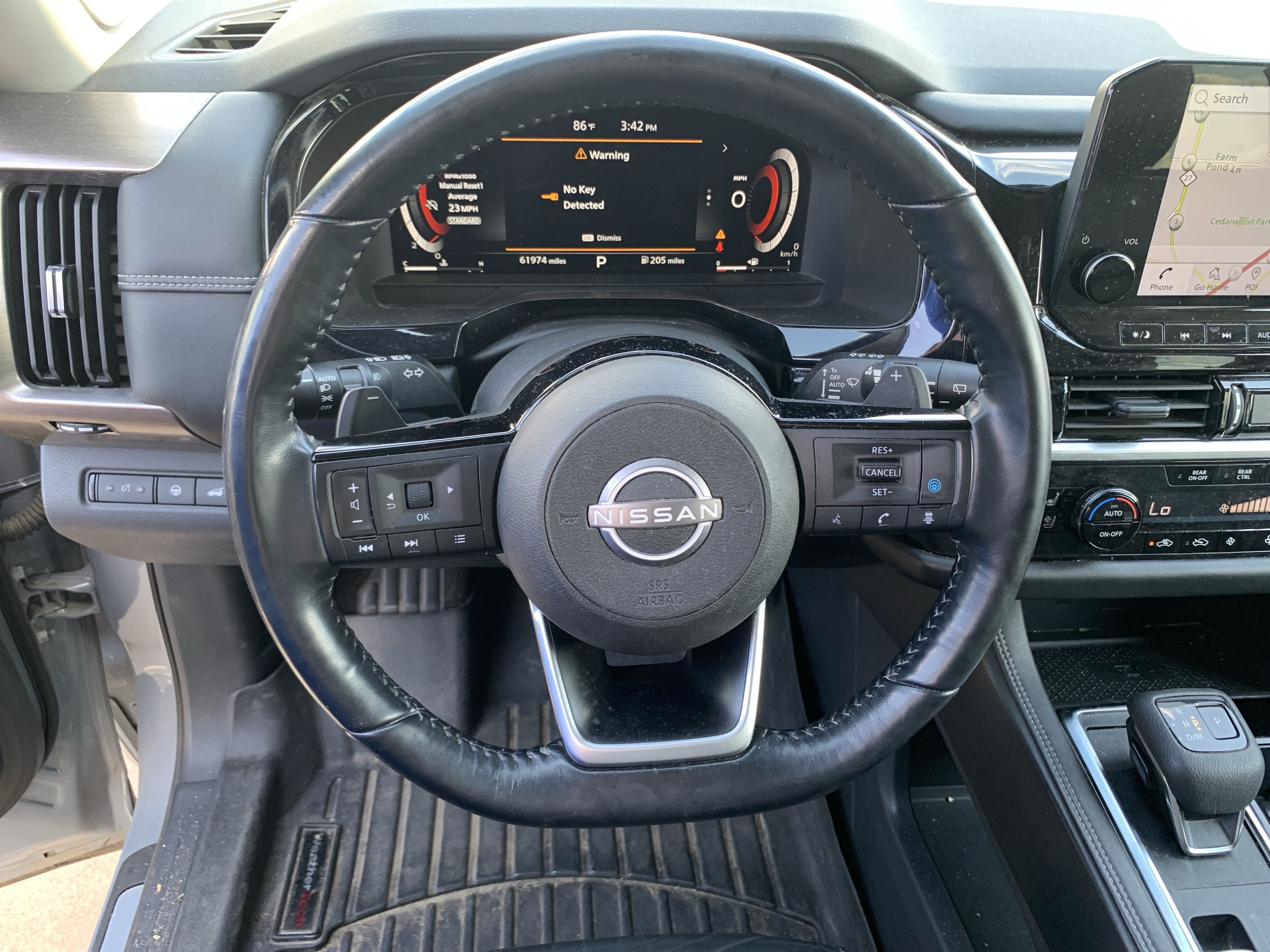 Used 2022 Nissan Pathfinder Platinum w/ Cargo Package FWD image 18