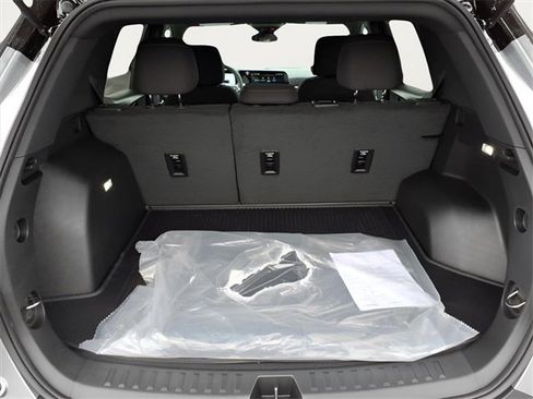 New 2026 Chevrolet Equinox LT image 24