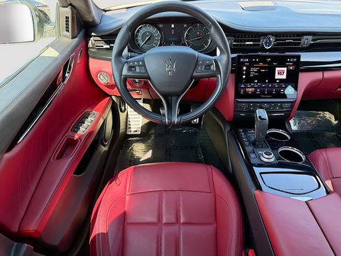 Certified 2022 Maserati Quattroporte GT image 17