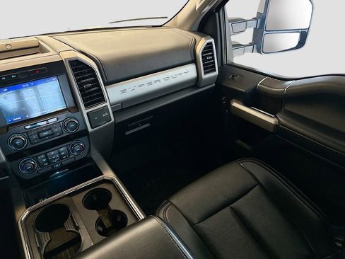 Used 2021 Ford F250 Lariat AWD/4WD image 23