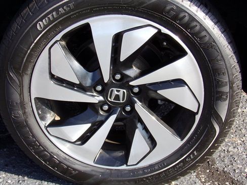 Used 2015 Honda CR-V Touring image 18