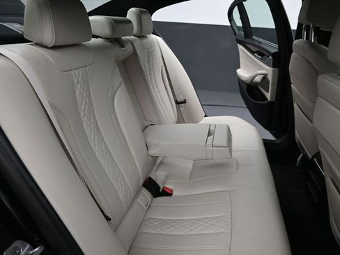 Used 2019 BMW 540i xDrive w/ Executive Package image 21