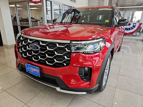 New 2026 Ford Explorer Platinum RWD image 5
