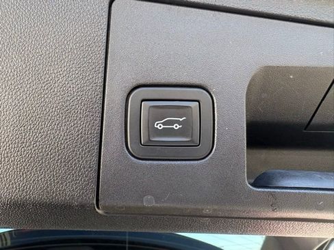 Used 2019 Cadillac XT4 Premium Luxury w/ Driver Awareness Package image 37