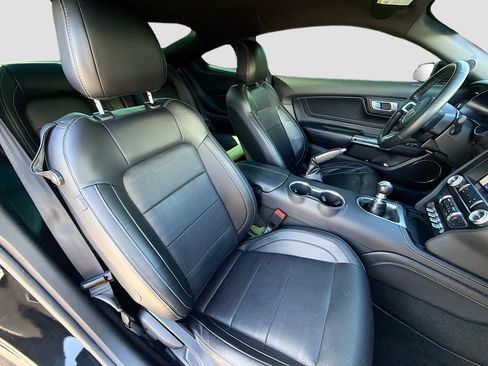 Used 2021 Ford Mustang GT Premium w/ GT Performance Package RWD image 13