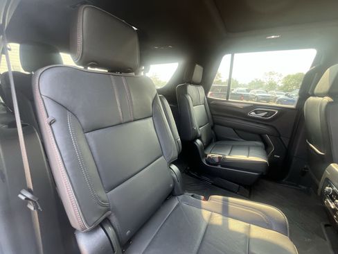 Used 2022 Chevrolet Tahoe RST w/ Sport Performance Package image 28
