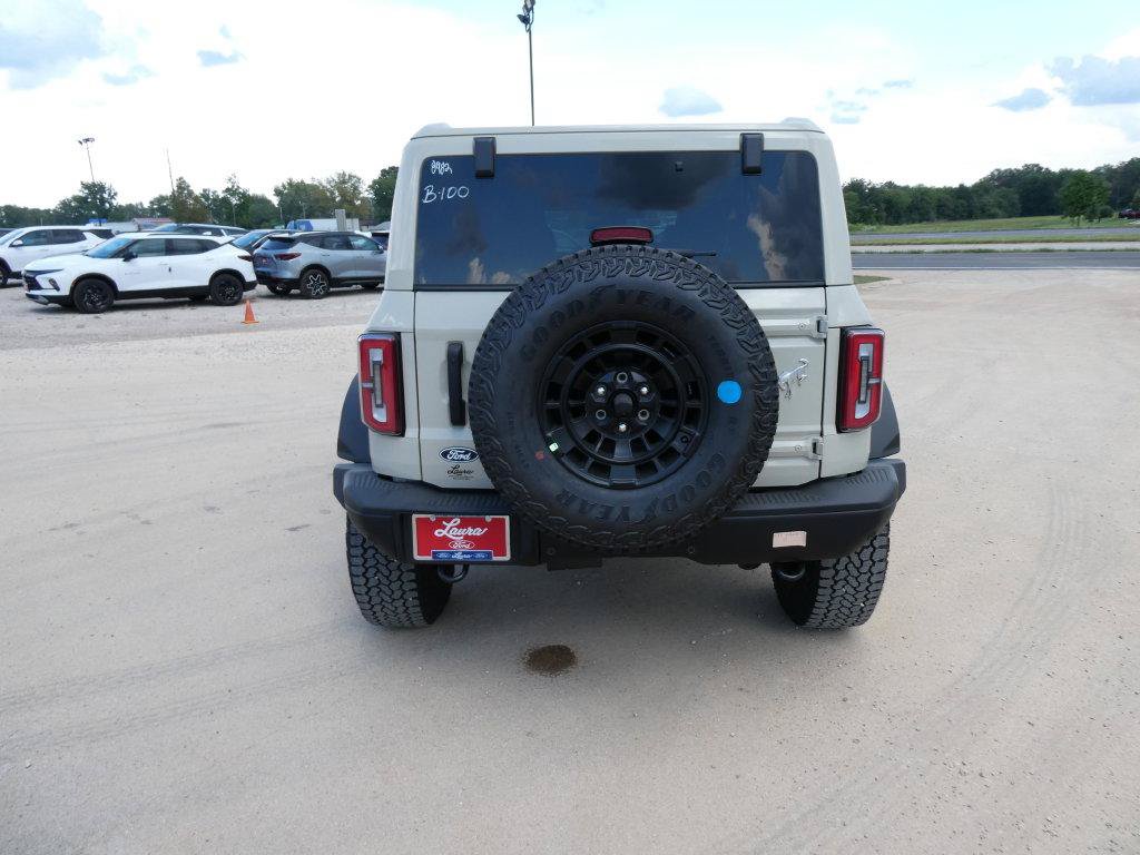 New 2026 Ford Bronco Badlands w/ Sasquatch Package AWD/4WD image 7