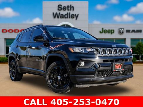 Used 2024 Jeep Compass Latitude AWD/4WD image 42
