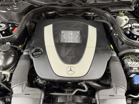 Used 2011 Mercedes-Benz E 350 4MATIC Sedan image 41
