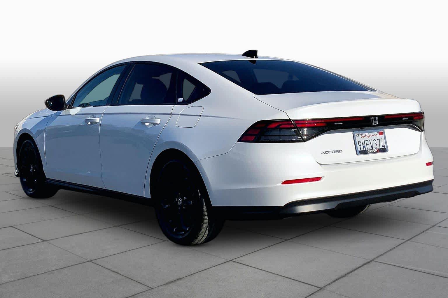 Used 2025 Honda Accord SE image 11
