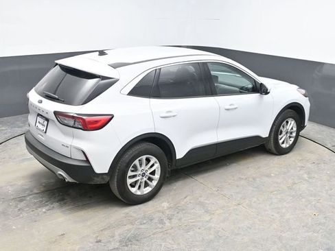 Used 2021 Ford Escape SE image 29