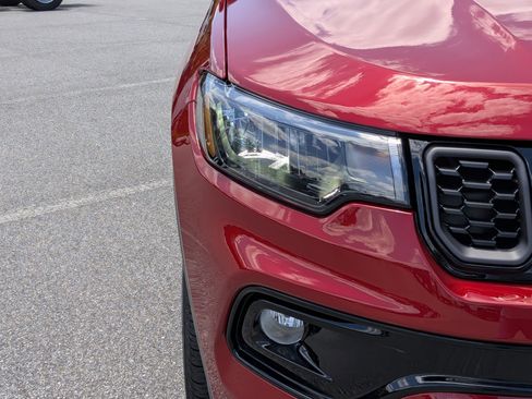 New 2026 Jeep Compass Limited AWD/4WD image 9