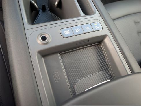 Certified 2024 Kia EV9 Wind image 31