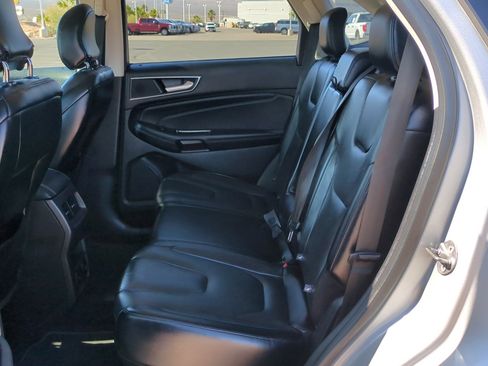 Used 2018 Ford Edge Titanium w/ Technology Package AWD/4WD image 26