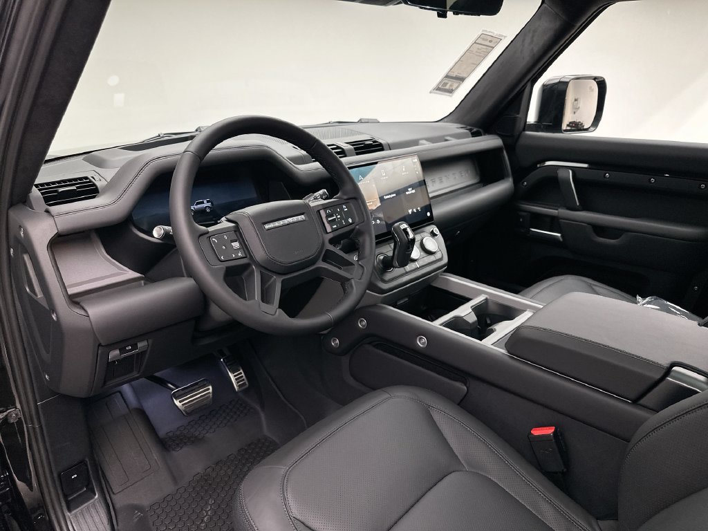 New 2026 Land Rover Defender 90 V8 AWD/4WD image 17