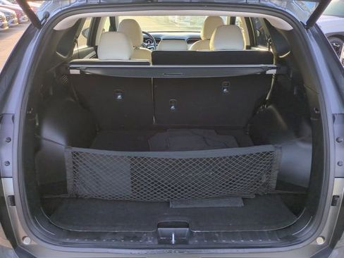 Certified 2023 Hyundai Tucson SEL w/ Convenience Package FWD image 11