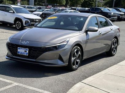 Used 2023 Hyundai Elantra SEL w/ Convenience Package