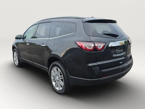 Used 2015 Chevrolet Traverse LT w/ Style and Technology Package FWD image 6