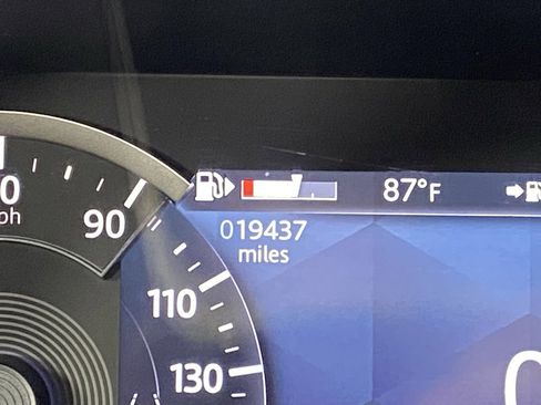 Used 2023 Jaguar F-PACE S image 12