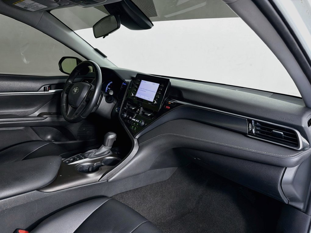 Used 2021 Toyota Camry SE FWD image 29