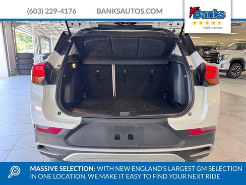 Certified 2023 Buick Encore GX Preferred w/ Cold Weather Comfort Package AWD/4WD image 8