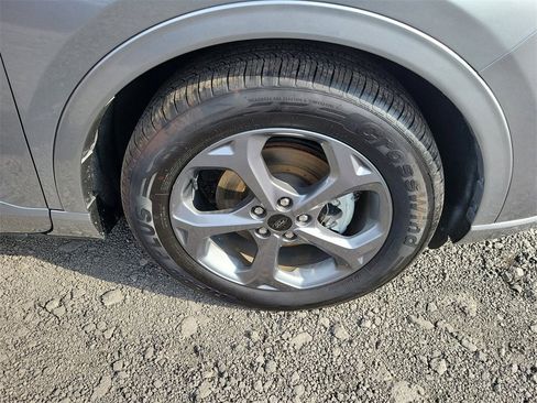 Used 2023 Ford Escape ST-Line image 6