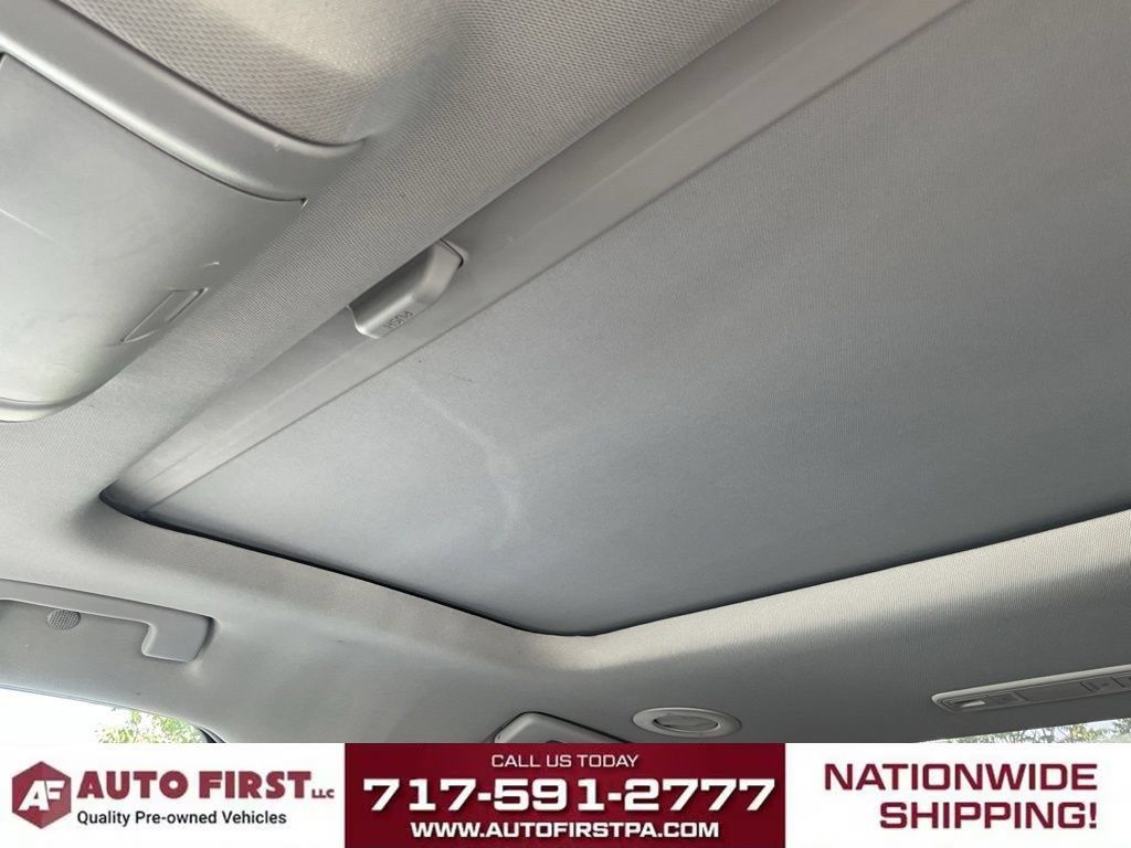 Used 2019 GMC Acadia SLT AWD/4WD image 22