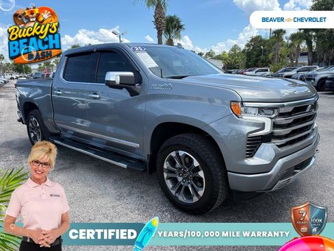 Used 2025 Chevrolet Silverado 1500 High Country w/ Technology Package AWD/4WD image 9