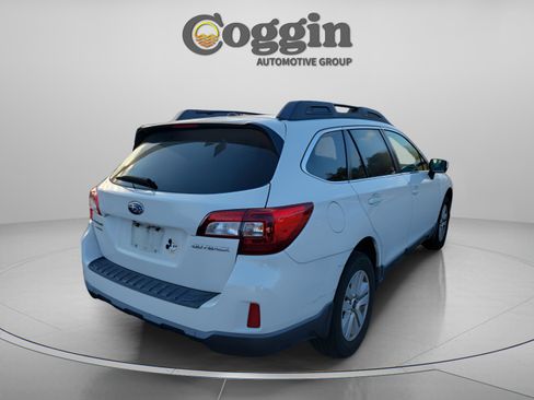 Used 2015 Subaru Outback 2.5i Premium image 4