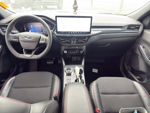 Used 2025 Ford Escape ST-Line w/ Tech Pack #1 image 11